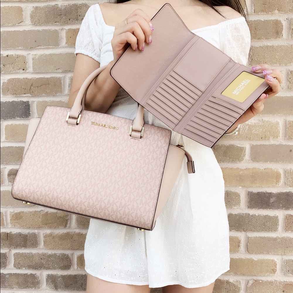 ‼️SALE‼️ 👜💕-Michael Kors Satchel + Wallet SET - Picture 7 of 7